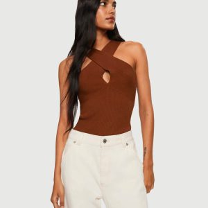 Crisscross strap top (Demo)